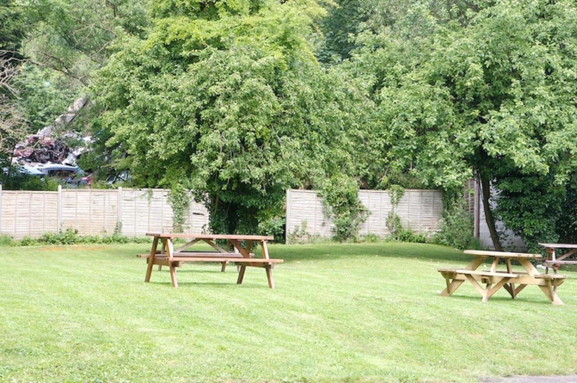Radstock Hotel Near Bath ภายนอก รูปภาพ