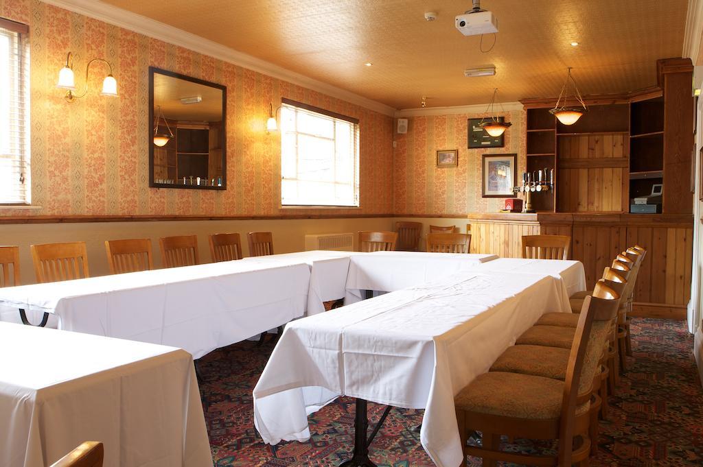 Radstock Hotel Near Bath ภายนอก รูปภาพ