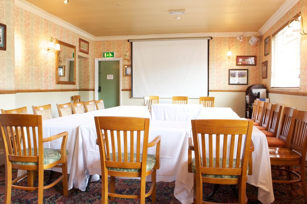 Radstock Hotel Near Bath ภายนอก รูปภาพ