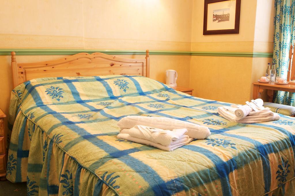 Radstock Hotel Near Bath ภายนอก รูปภาพ