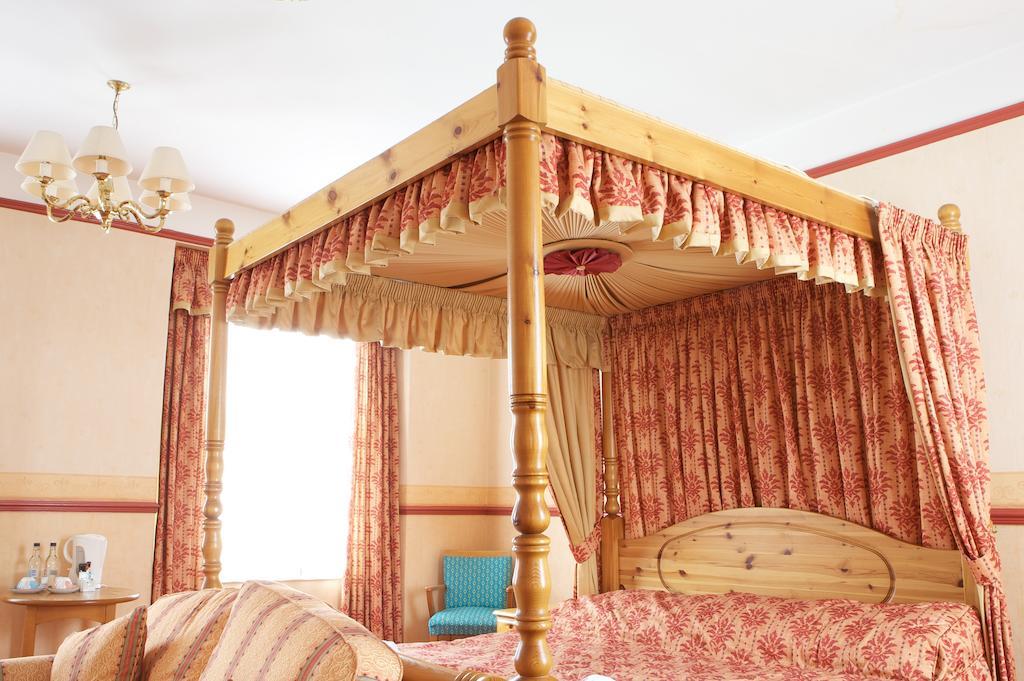 Radstock Hotel Near Bath ภายนอก รูปภาพ