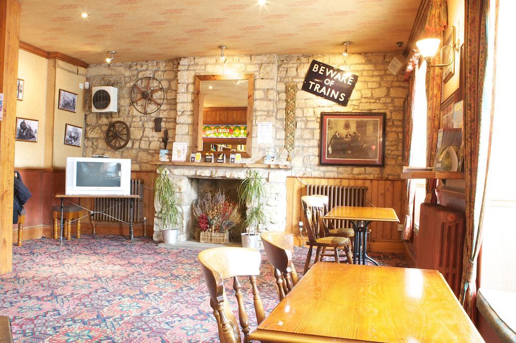 Radstock Hotel Near Bath ภายนอก รูปภาพ